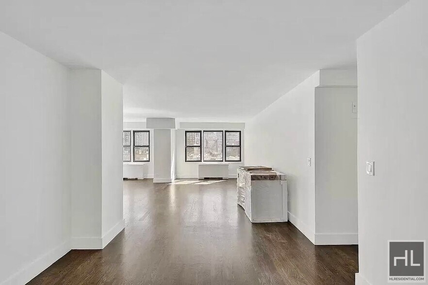 Primary Photo - EAST 63 STREET