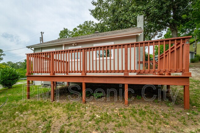 Building Photo - 416 Jadie Ln