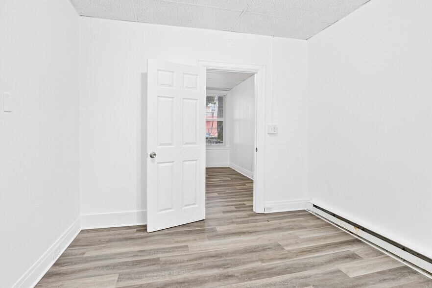 Building Photo - 919 Mifflin St