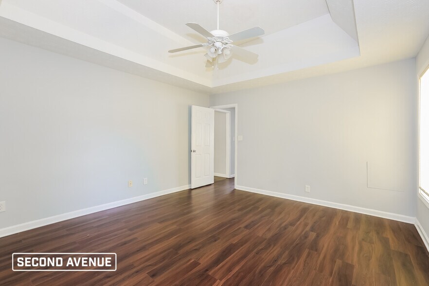 Building Photo - 512 Gatewood Dr
