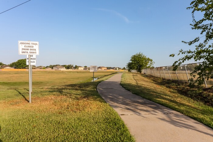 Building Photo - 17803 Scrub Oak Dr