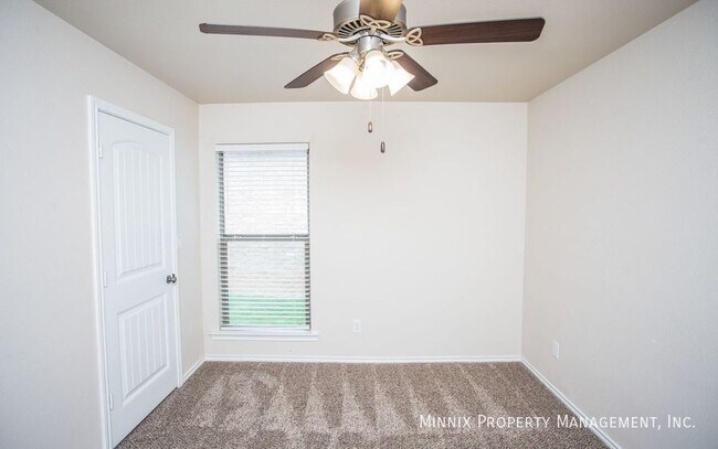 Building Photo - 14211 Vernon Ave