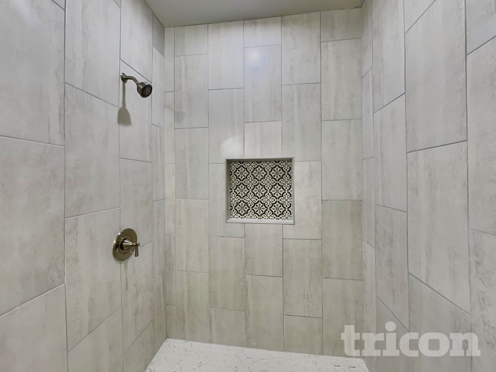 Building Photo - 624 Nora Ln