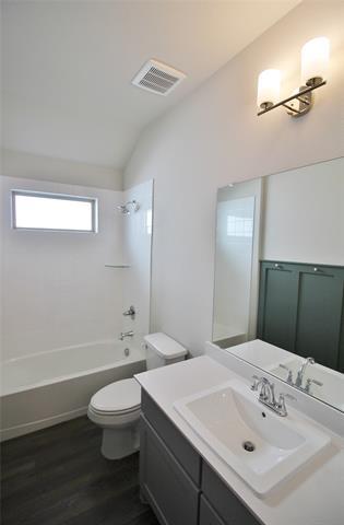 Building Photo - 139 Lost Maples Wy