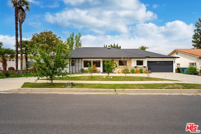 Building Photo - 4801 Heaven Ave