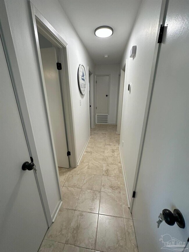 Building Photo - 1406 Rancho Villa Dr