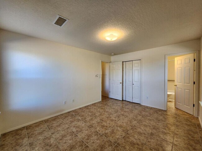 Building Photo - 3353 Vista Del Prado Ct