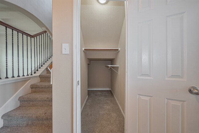 Building Photo - 3722 Glover Meadows Ln
