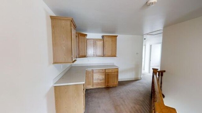 Building Photo - A PERFECT TOWNHOME IN EAGLE MOUNTAIN