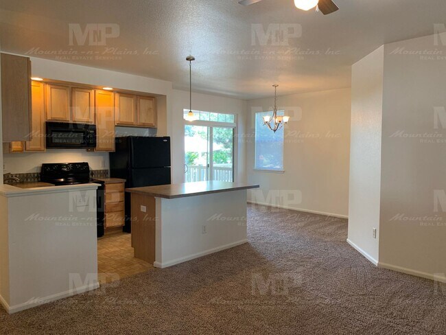 Building Photo - 1977 Grays Peak Dr