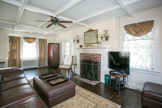 Building Photo - 17 Annandale Terrace