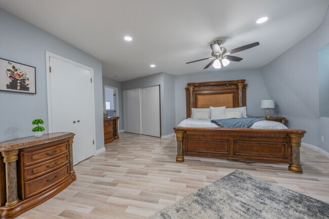 Building Photo - 28205 Meadow Oak Ln