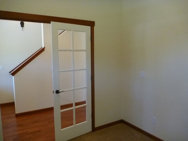 Building Photo - Impressive Dog Friendly Home Available!