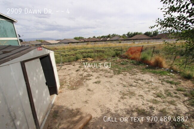 Building Photo - 2909 Dawn Dr