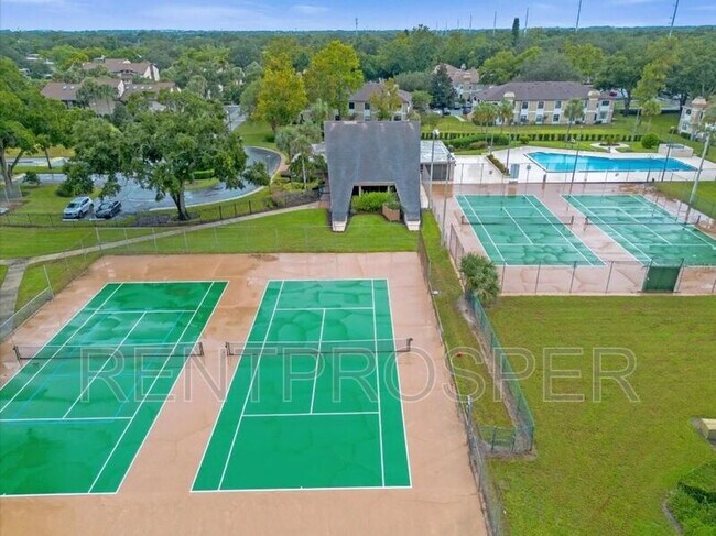 Building Photo - 3242 S Semoran Blvd