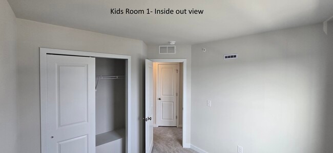Building Photo - 268 Talucci Dr