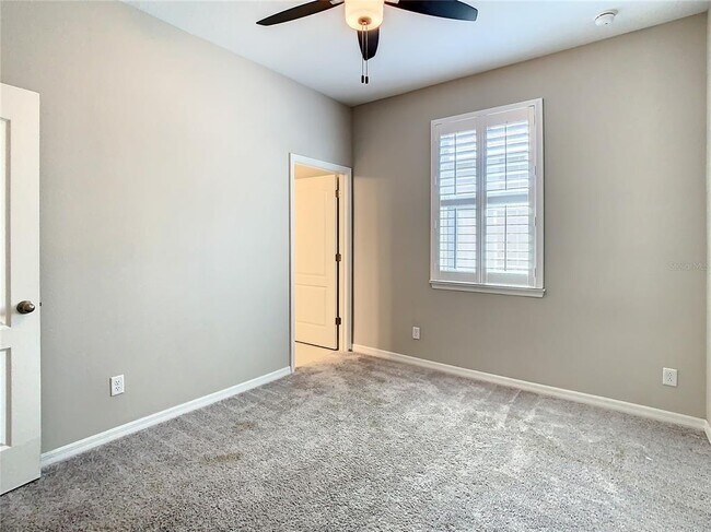 Building Photo - 14912 Caravan Ave