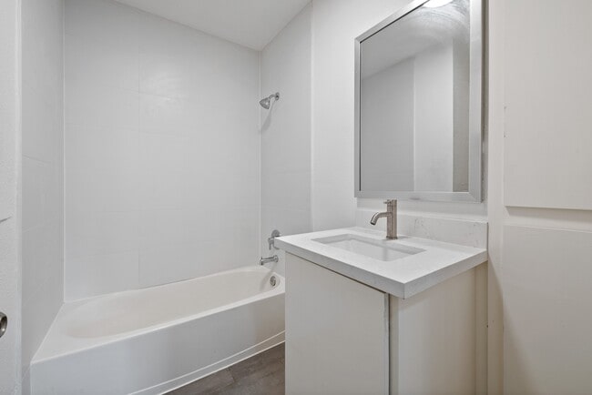 Building Photo - 5110 Avenue H