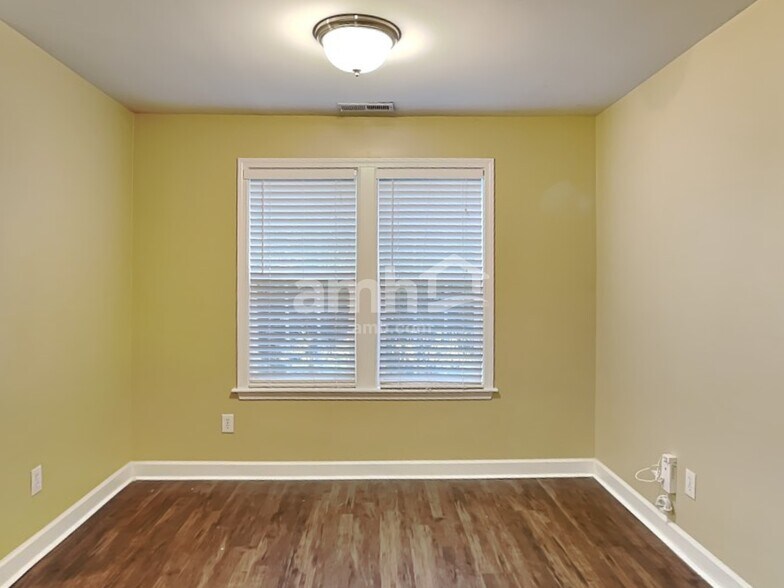 Building Photo - 3812 Lodgepole Ln