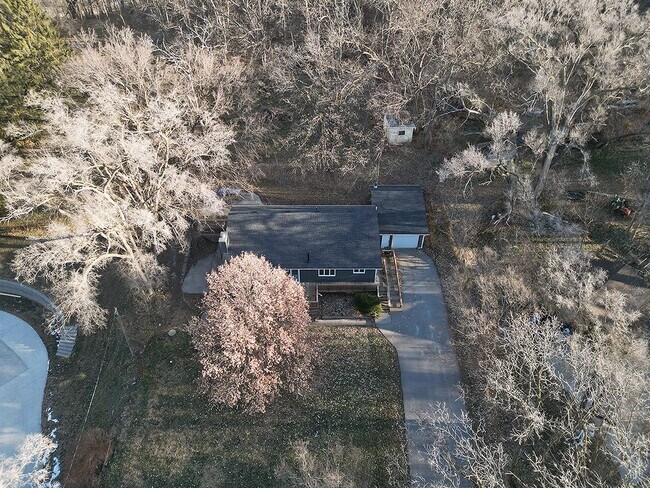 Building Photo - 4640 Washington Ave