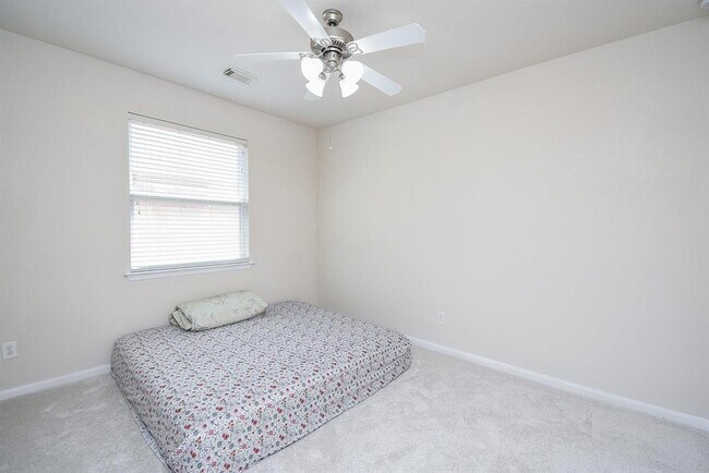 Building Photo - 6706 Oakman Ln