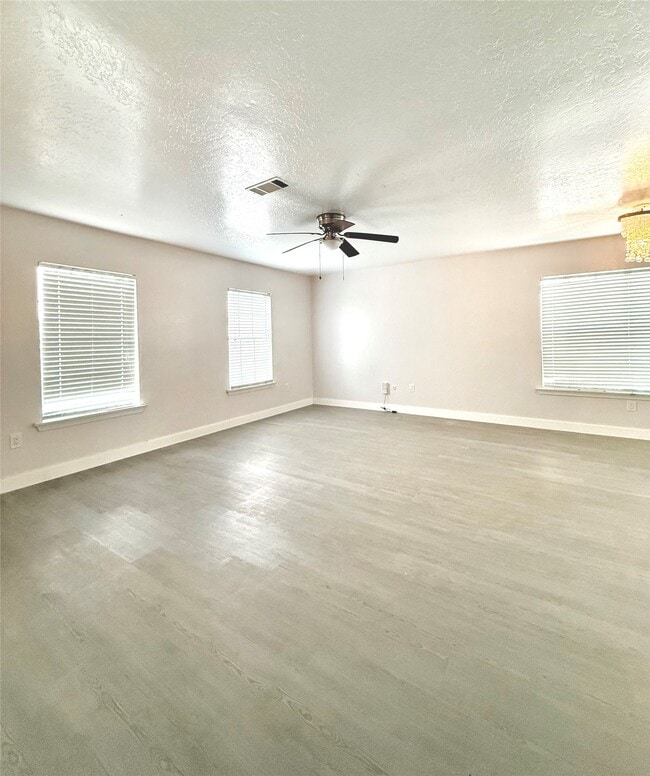 Building Photo - 12210 Cliffgate Dr
