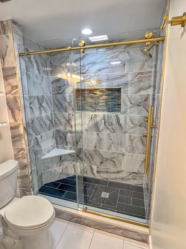 Building Photo - 3506 Lisa Ln