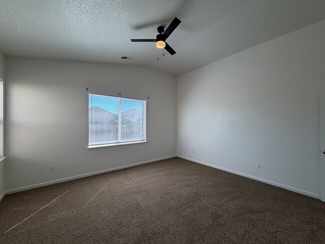 Building Photo - 1719 Short Oak Ct