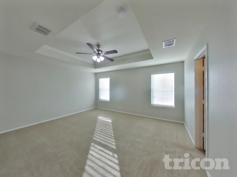 Building Photo - 8410 Stone Chase