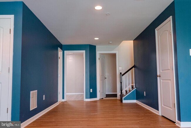 Building Photo - 15520 Lady Lauren Ln