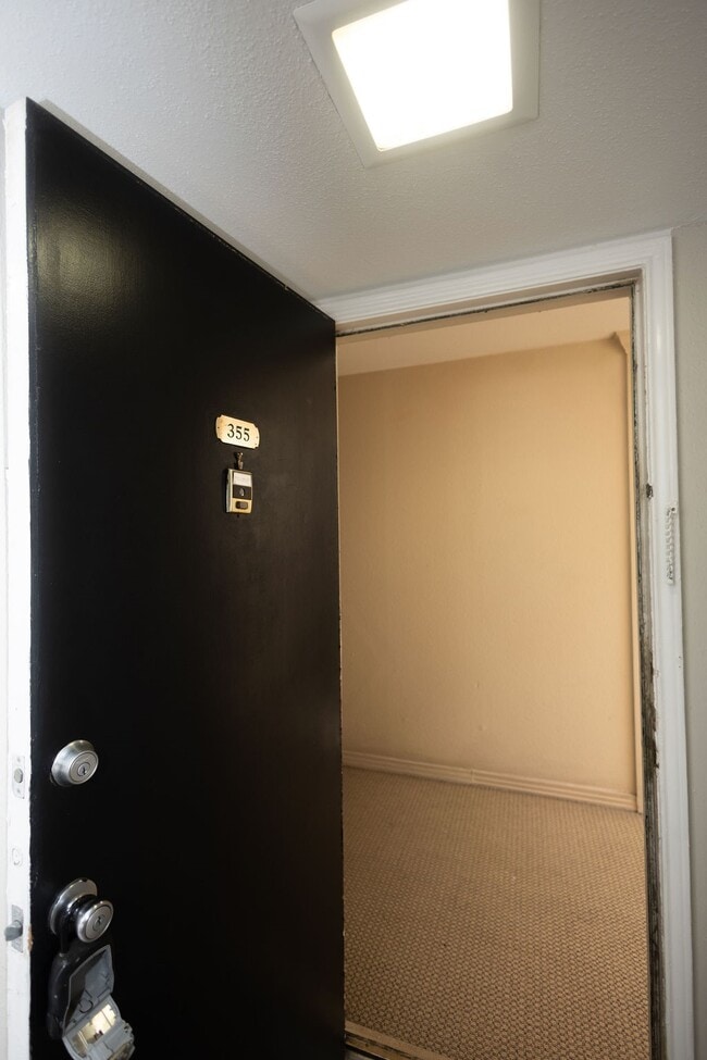 Building Photo - 4647 Wild Indigo St