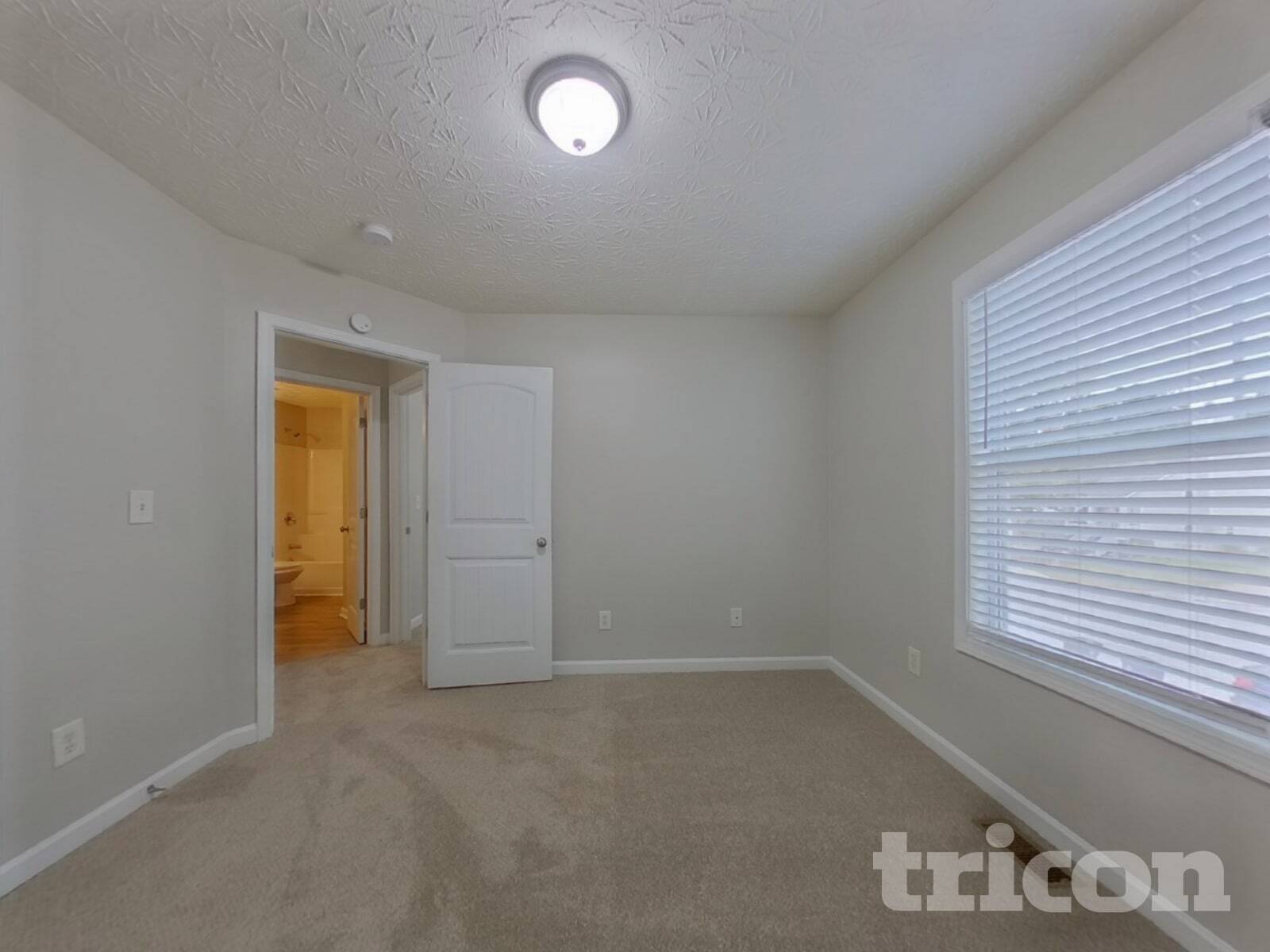 Building Photo - 7134 Creeksong Dr