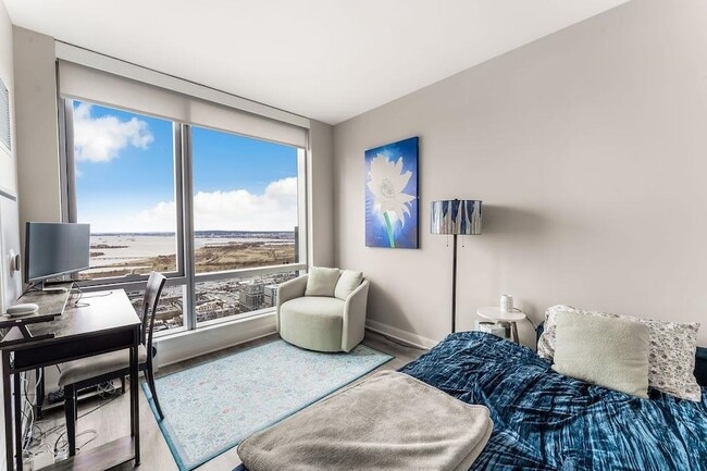 Building Photo - 25 Christopher Columbus Dr