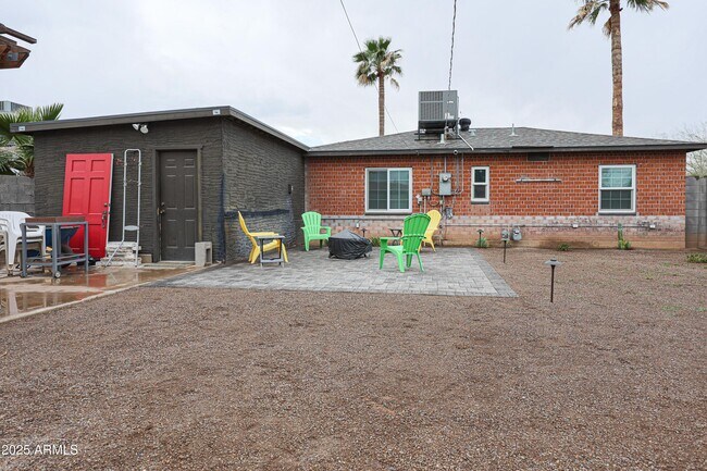 Building Photo - 4213 N 4th Ave