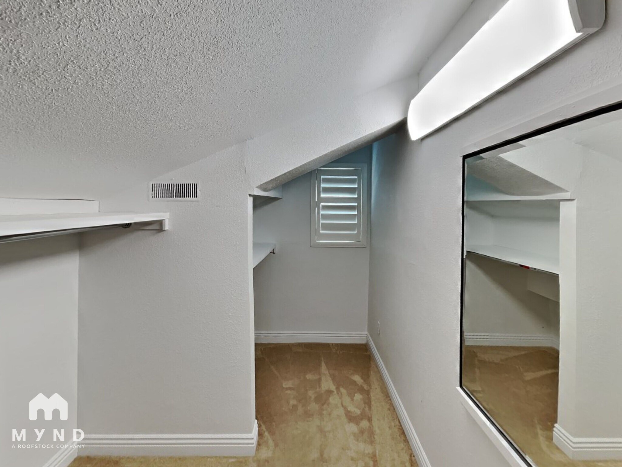 Building Photo - 1350 Coppa Ct