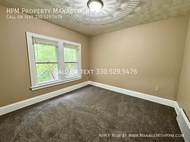 Building Photo - 893 Stadelman Ave