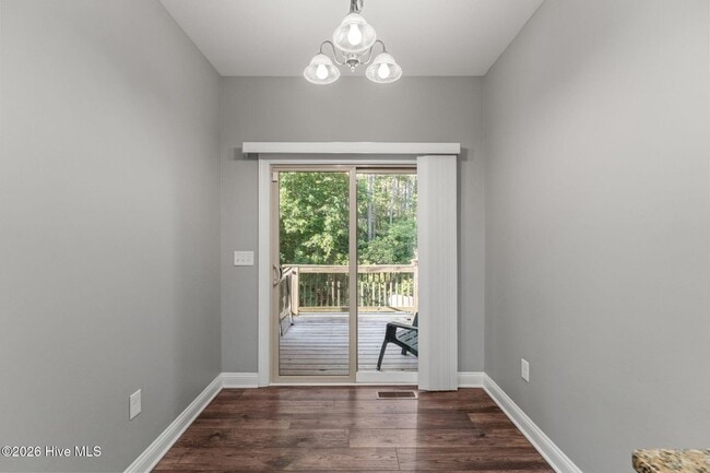 Building Photo - 108 Cypress Cir