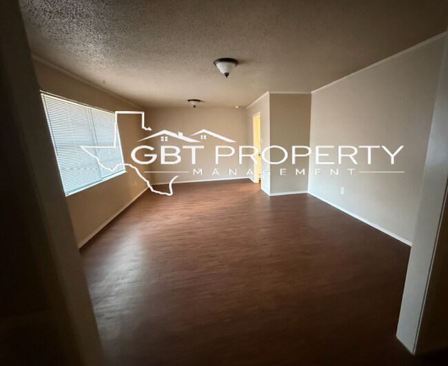 Building Photo - 5119 Lake Placid Pl