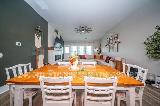 Building Photo - 5008 Cedar Brush Ct