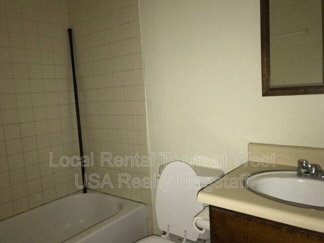 Building Photo - 683 Choctaw