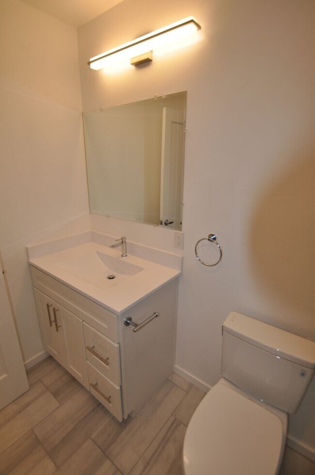 Building Photo - 655 Fairmont Ave