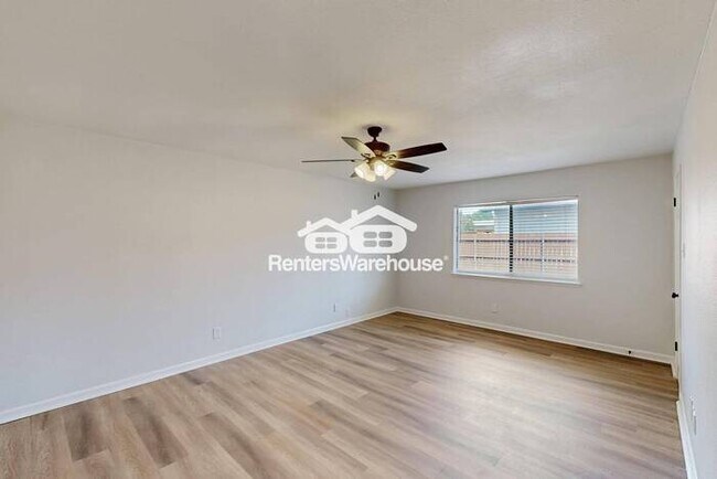 Building Photo - MOVE IN READY - 3BED/2BATH - PLANO, TEXAS