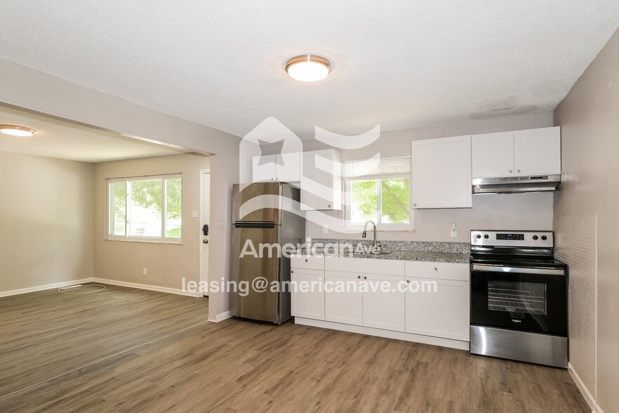 Building Photo - 7564 Blanding Dr