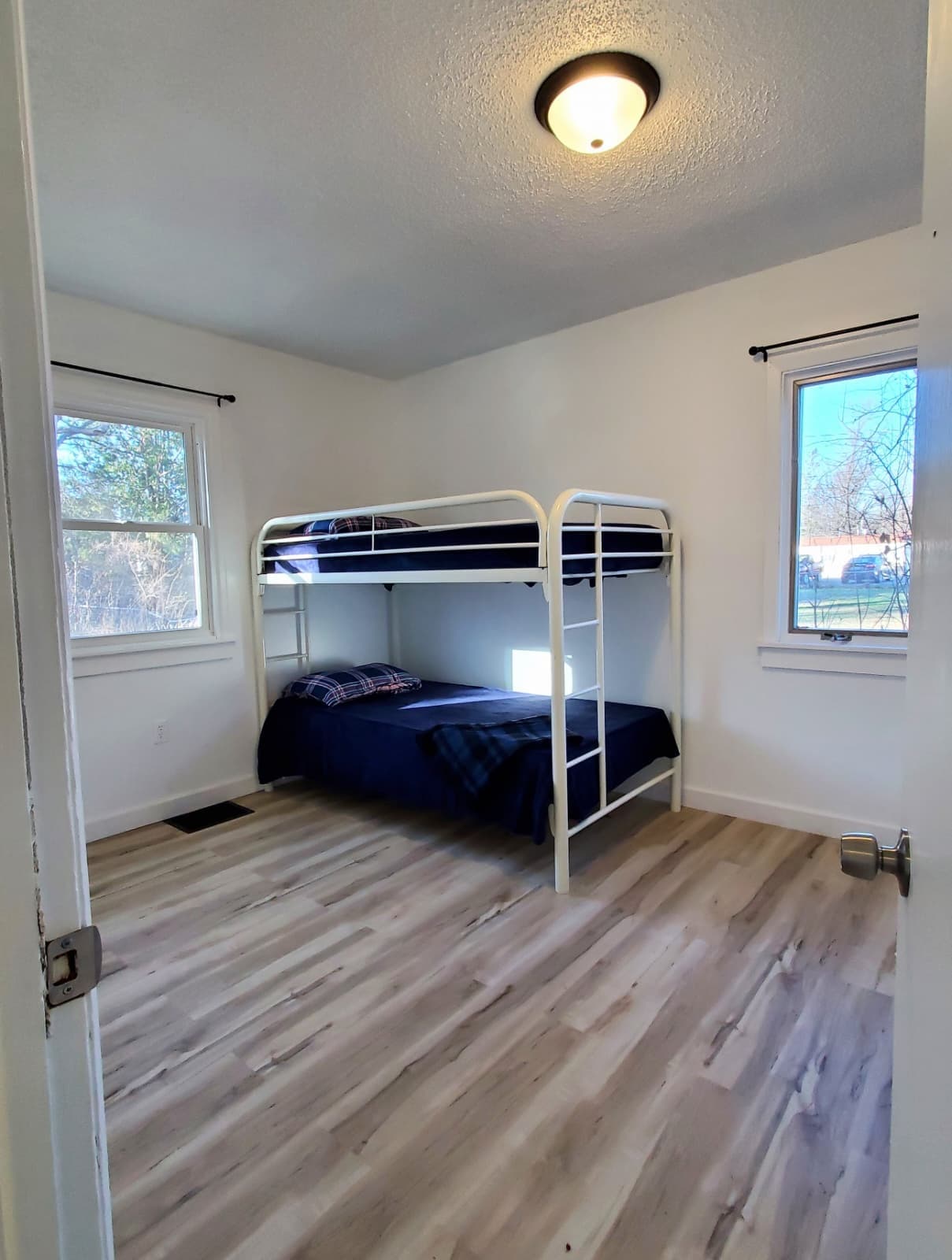 Building Photo - 2705 Bemidji Ave N