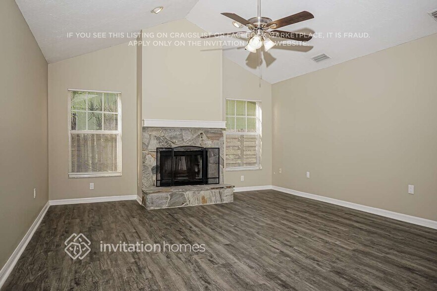 Building Photo - 4495 Diamond Cir E