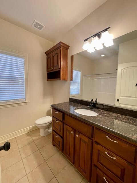 Building Photo - 4502 SW Swinton Dr