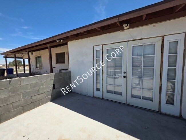 Building Photo - 750 CA-58