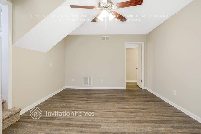 Building Photo - 691 Tarkington Rd N