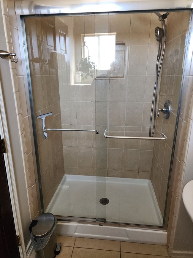 Building Photo - Furnished or Unfurnished Studio With Private Pool and Utilities Paid in Oceanside