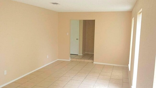 Building Photo - 12210 Roandale Dr